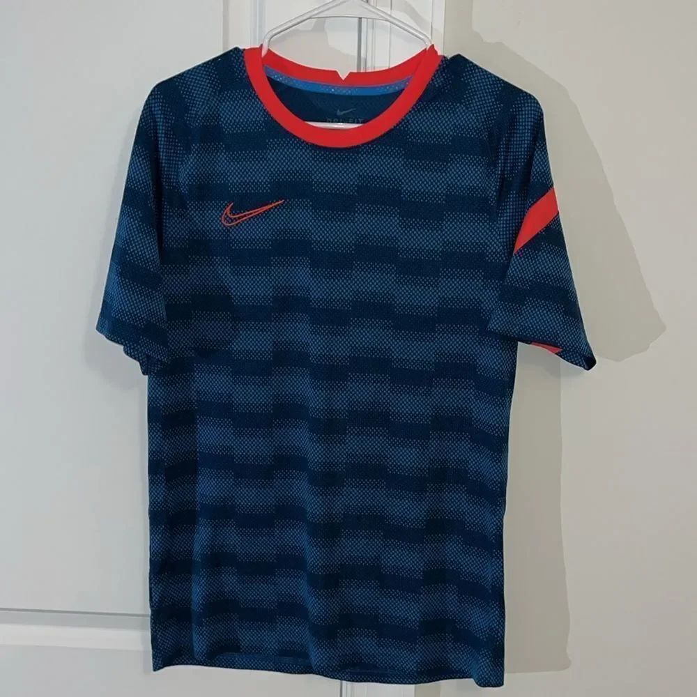 Nike Court Dri-Fit Slim Tennis T Shirt Blue Print Neon Red Pink Trim M